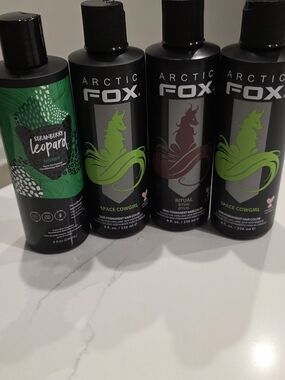 Arctic Fox Semi-Permanent Hair Color — Space Cowgirl (Green)